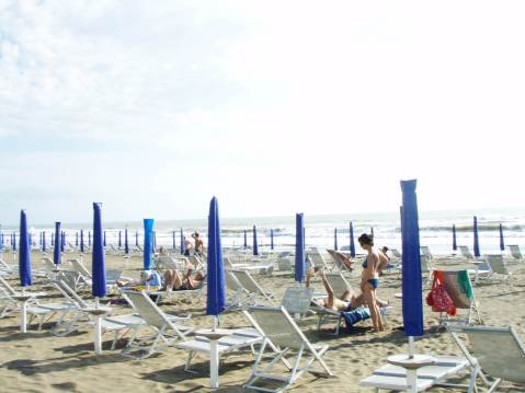 Marina di Castagneto - dugačka pješčana plaža na obali Tirenskoga mora