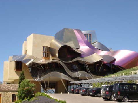Marques de Riscal vinarija Frank Gehry